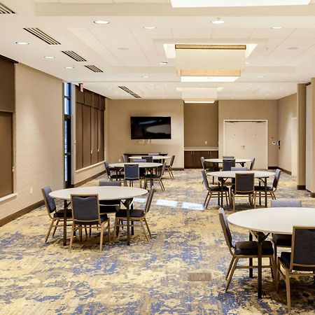 Springhill Suites By Marriott Topeka Southwest Eksteriør bilde