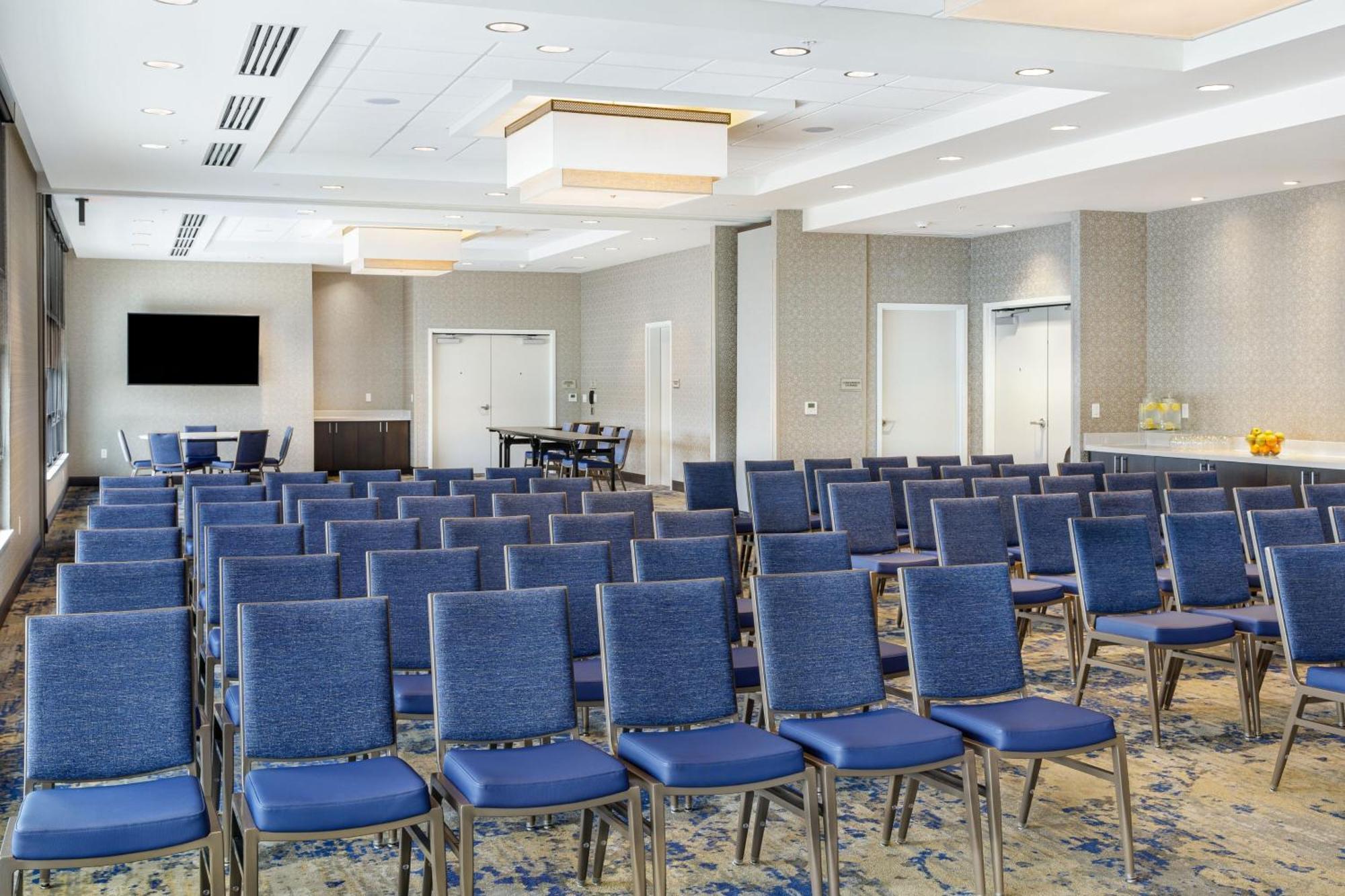 Springhill Suites By Marriott Topeka Southwest Eksteriør bilde