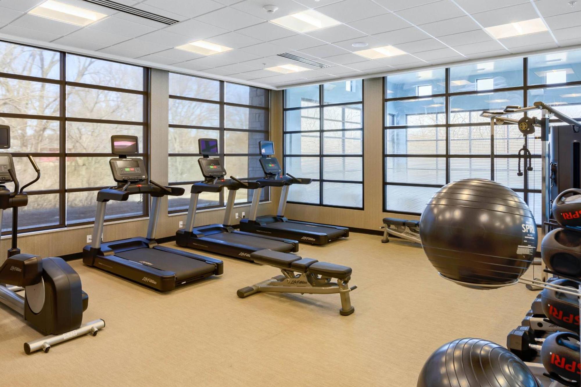 Springhill Suites By Marriott Topeka Southwest Eksteriør bilde